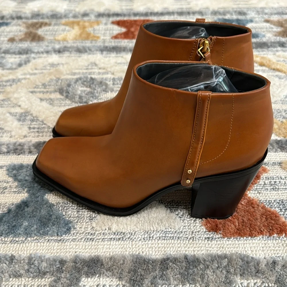 Franco Sarto Vivica Square Toe Ankle Bootie Cognac Brown Size 8.5